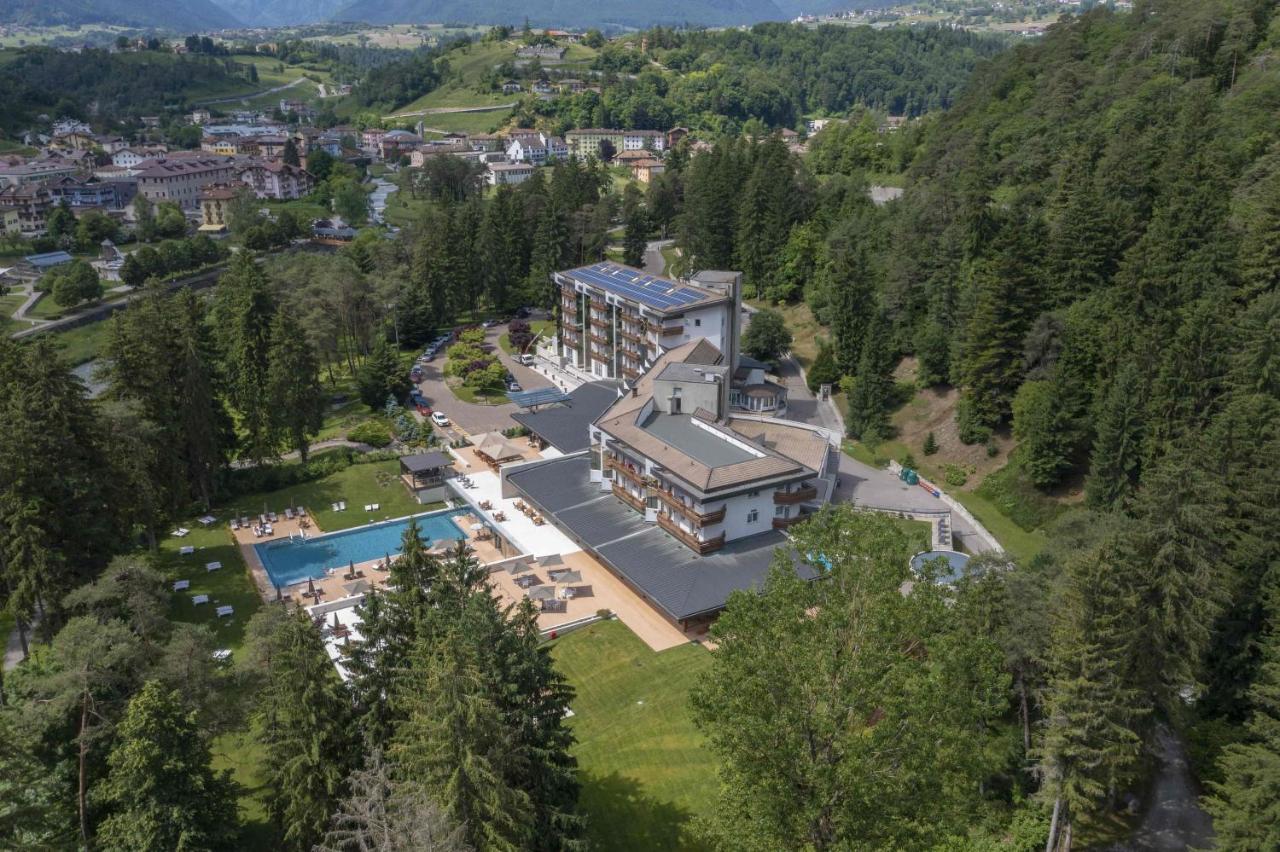 Grand Hotel Terme Di Comano Comano Terme Esterno foto