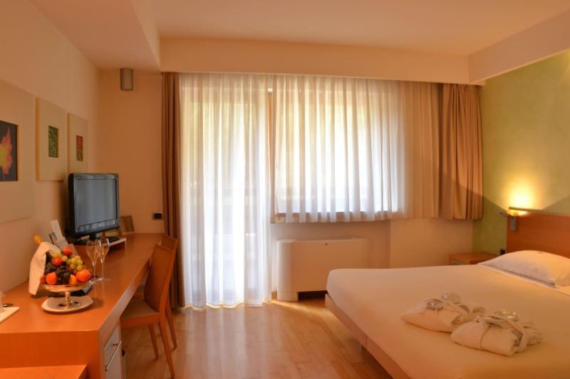 Grand Hotel Terme Di Comano Comano Terme Esterno foto