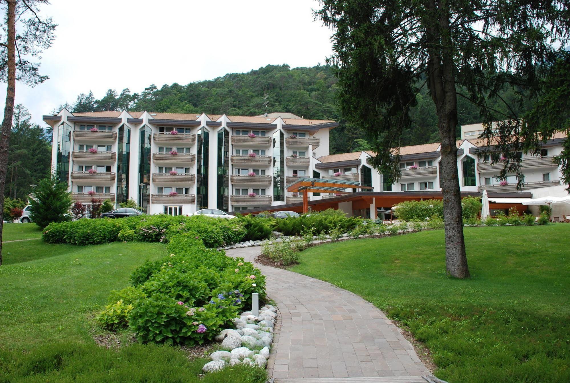 Grand Hotel Terme Di Comano Comano Terme Esterno foto